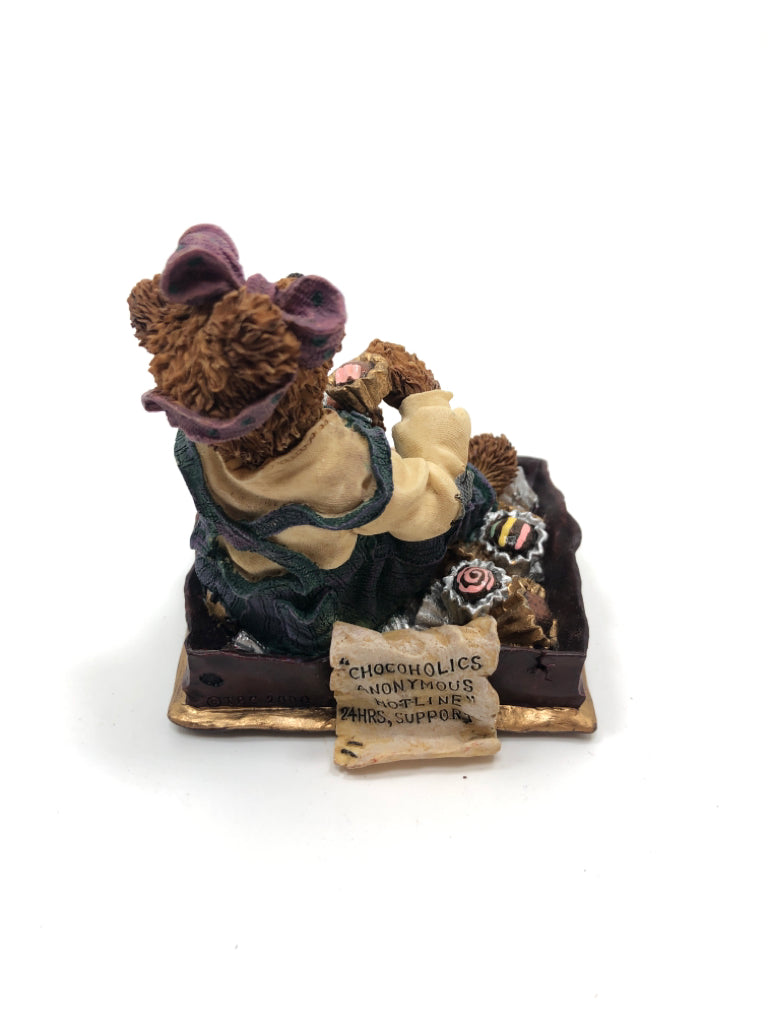 CHOCOHOLICS BOYD BEAR FIGURINE.