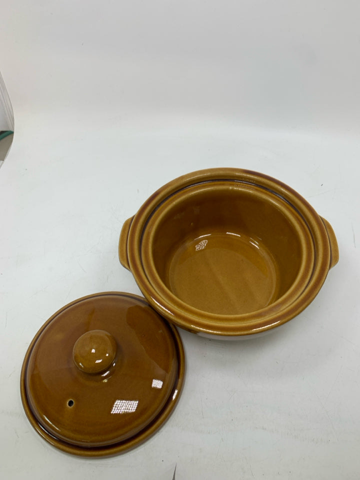 VTG CASSEROLE COVERED DISH.