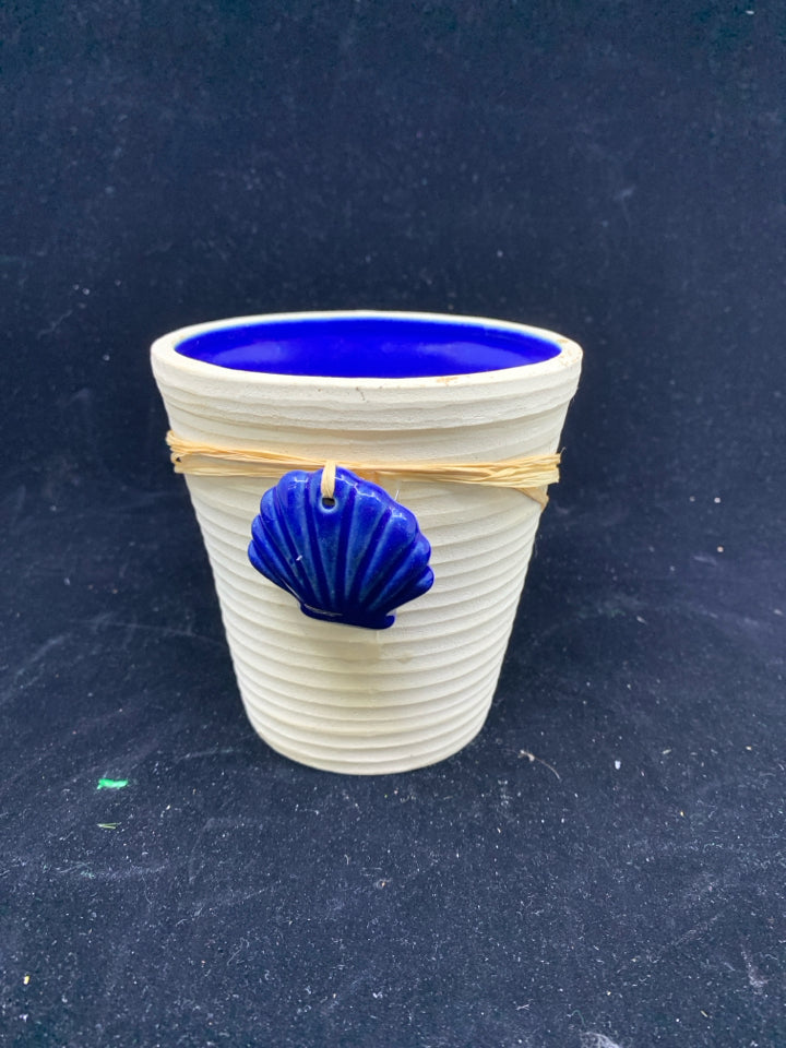 CREAM PLANTER W BLUE SEASHELL.