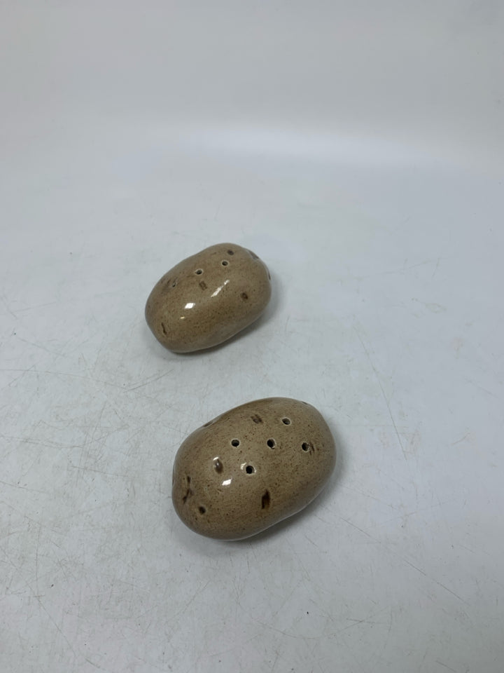 POTATO SHAPED SALT/PEPPER SHAKERS.