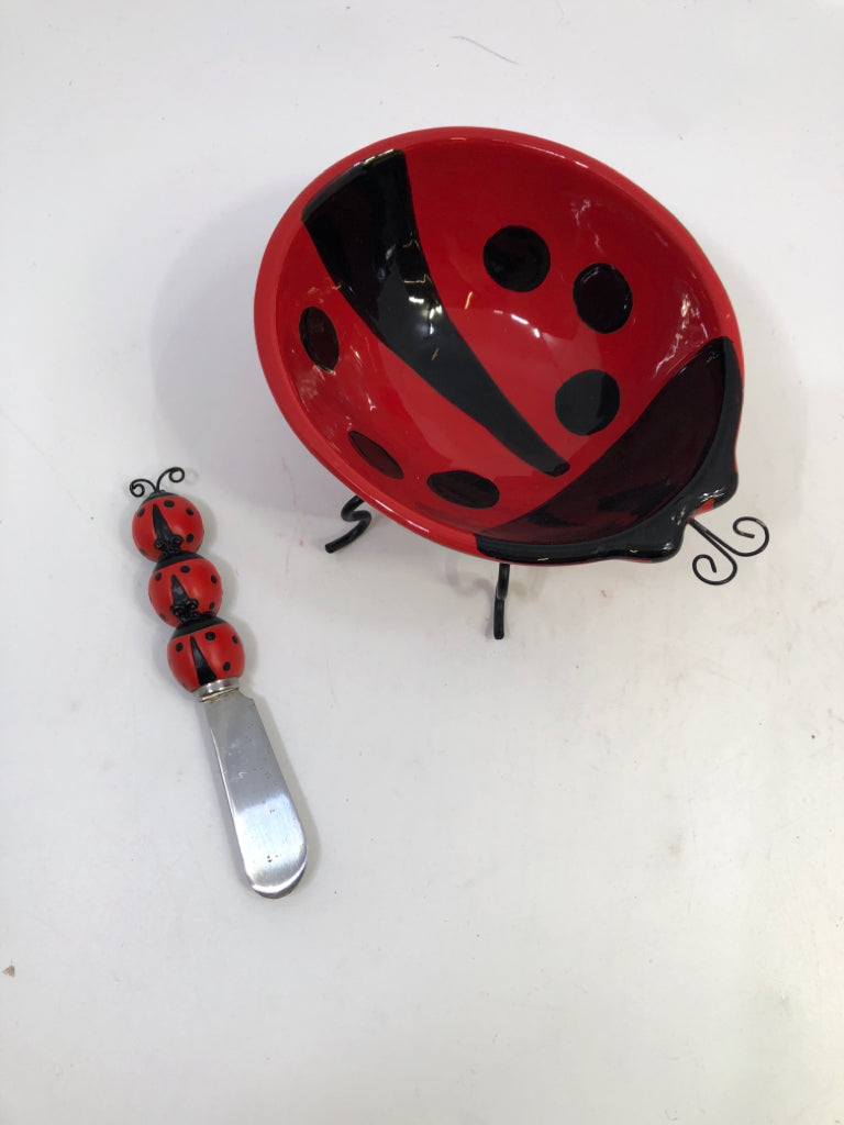 3PC LADYBUG DIP DISH W/LEG STAND & KNIFE SPREADER JILL SEALE.