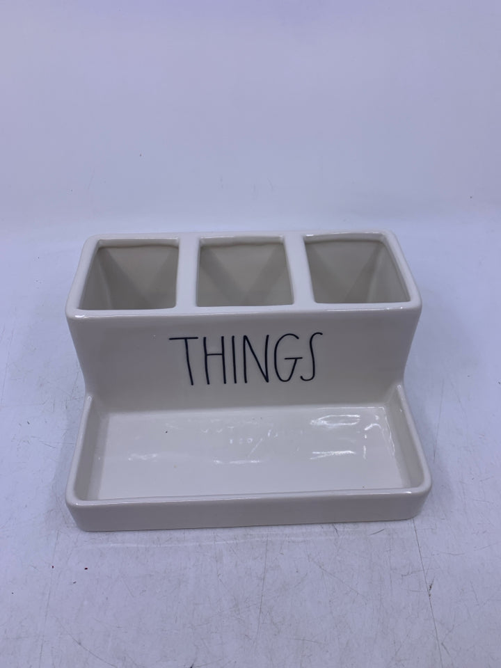 THINGS DIVIDED CERAMIC ORGANIZER.