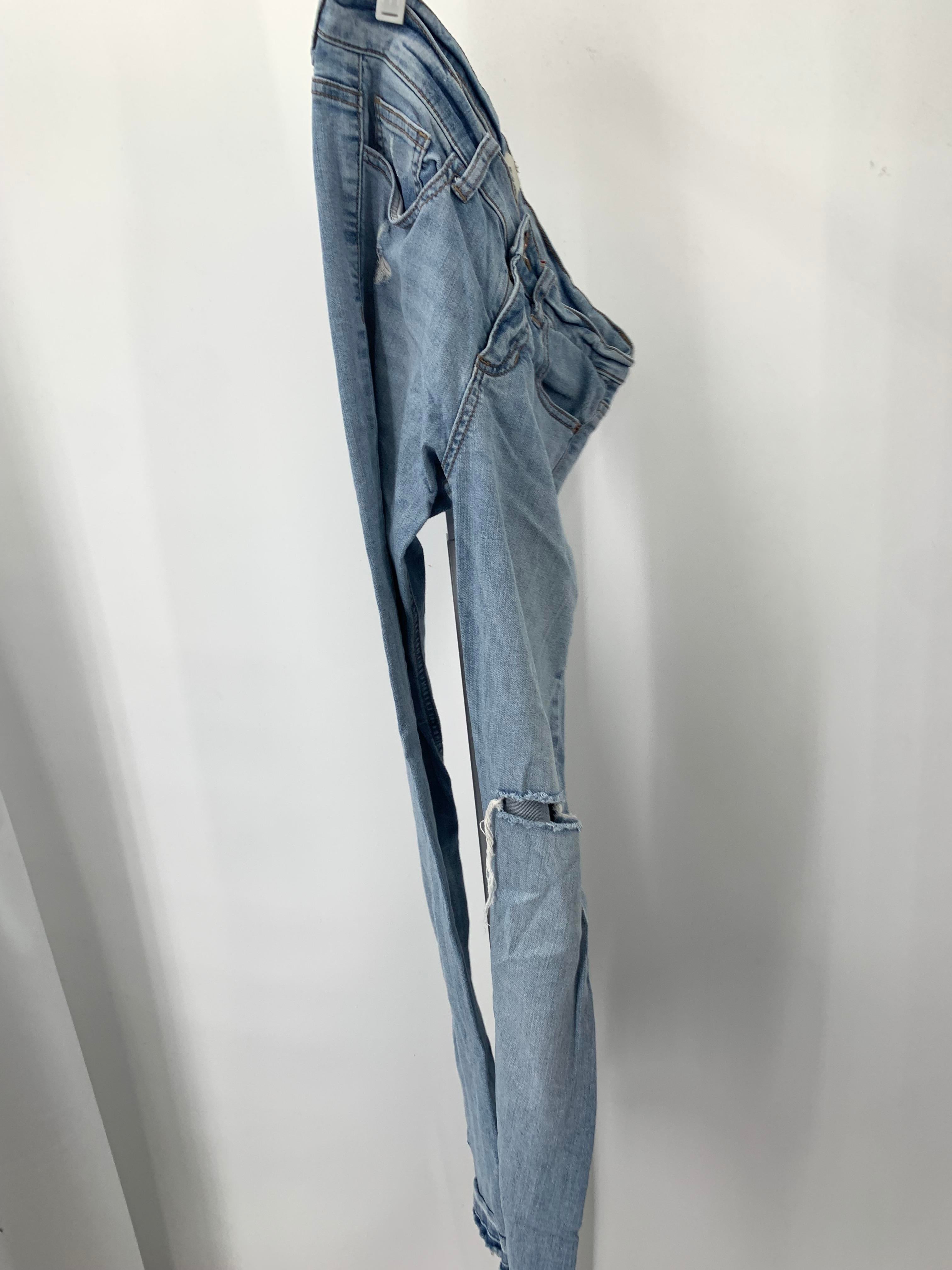 Sneak Peek Size 5 Juniors Jeans