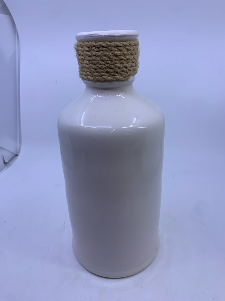 LARGE CERAMIC WHITE VASE W/ BURLAP EMBOSSED MEDALLION.