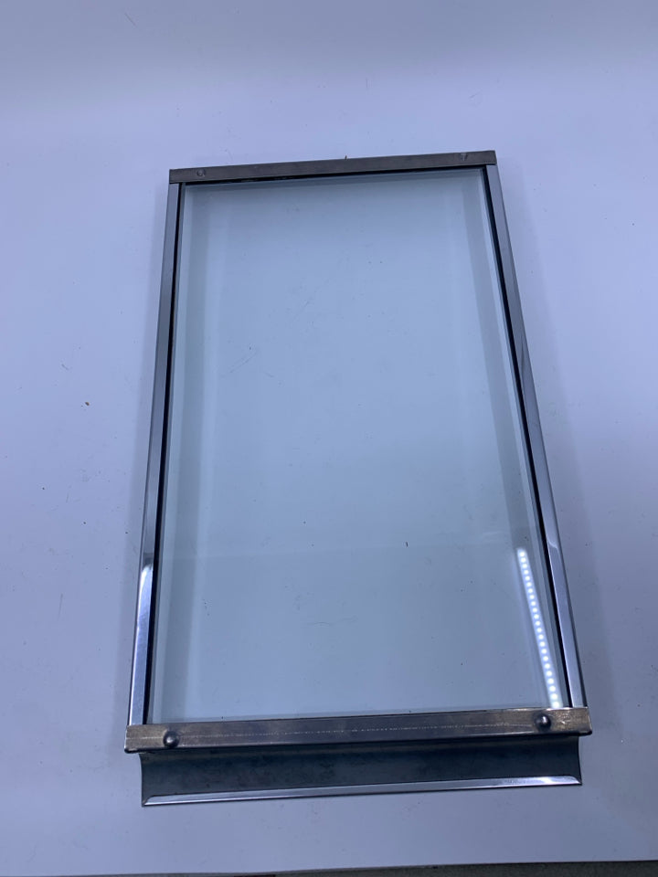 SILVER METAL RIM/HANDLES W/ GLASS INSERT TRAY.