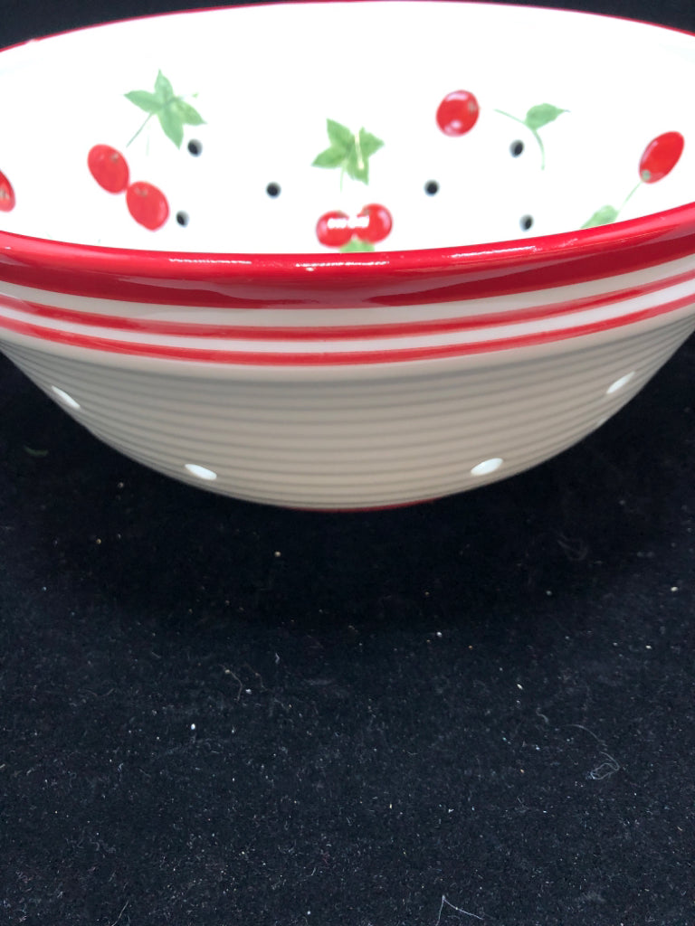 CERAMIC RED/WHITE CHERRIES STRAINER.