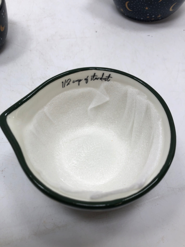 4PC CELESTIAL MEASURING CUPS.
