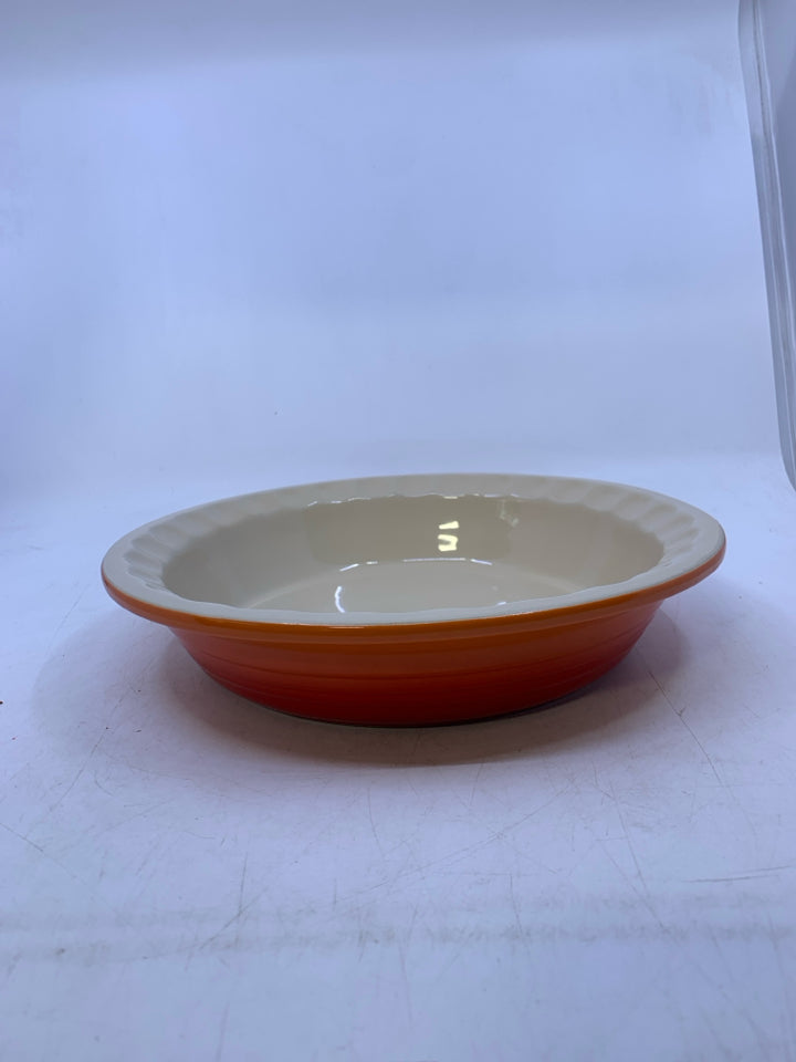 ORANGE OMBRE PIE PLATE W/ DIVET EDGE.
