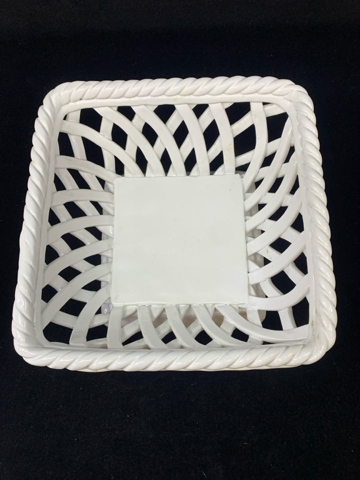 WHITE CERAMIC WOVEN SERVING BASKET.