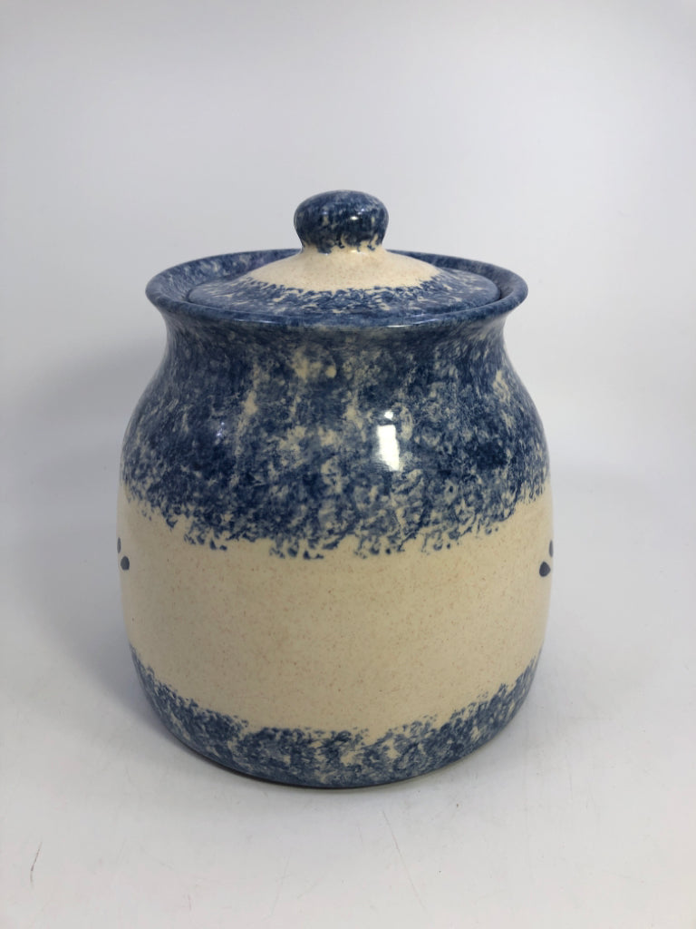 BLUE & WHITE SPONGEWARE DESIGN COOKIE JAR.