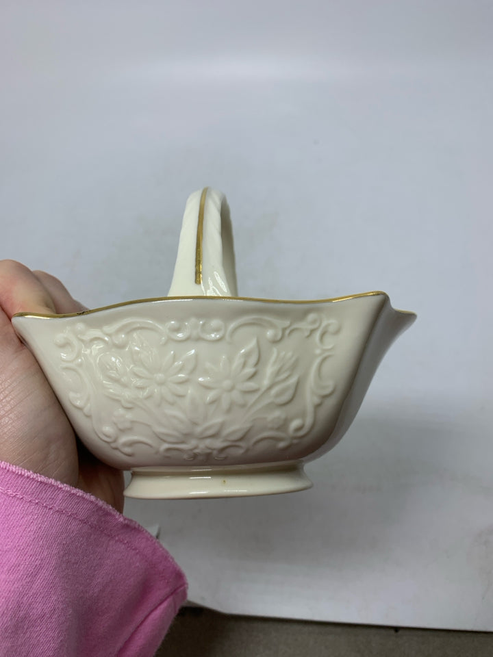 Lenox Basket