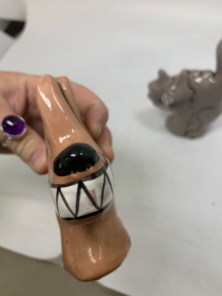 VTG B WARE POTTERY CAT/DOG SALT & PEPPER SHAKERS.