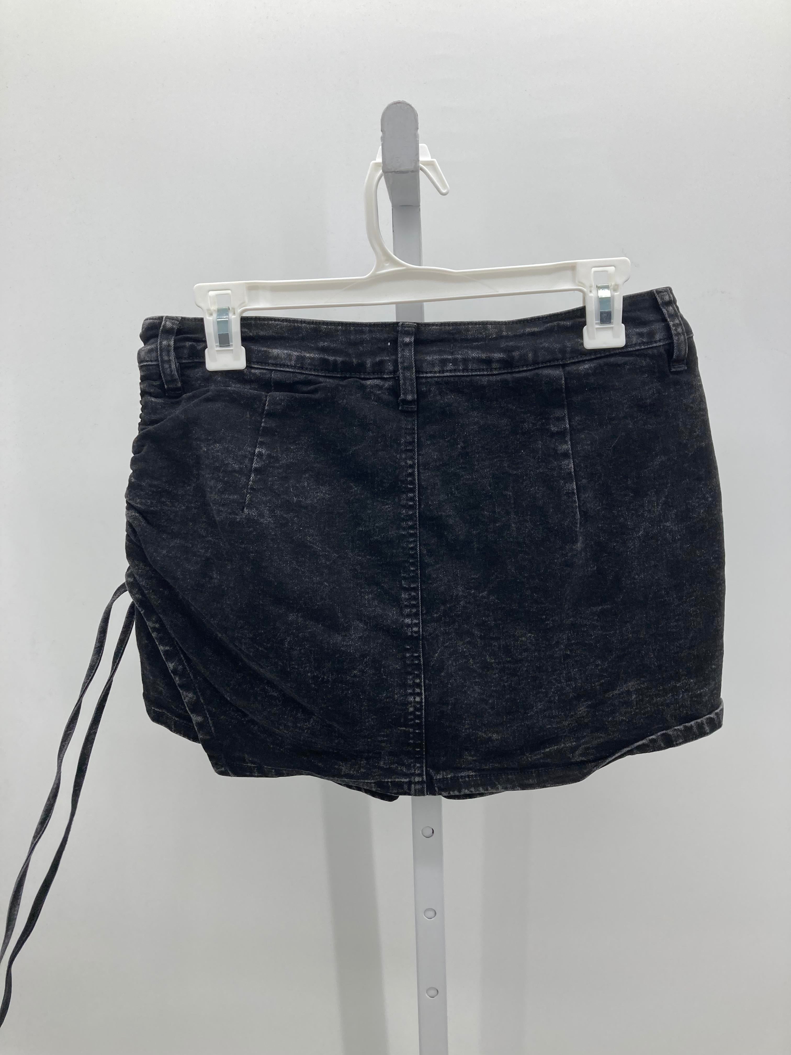 Size Large Juniors Skirt