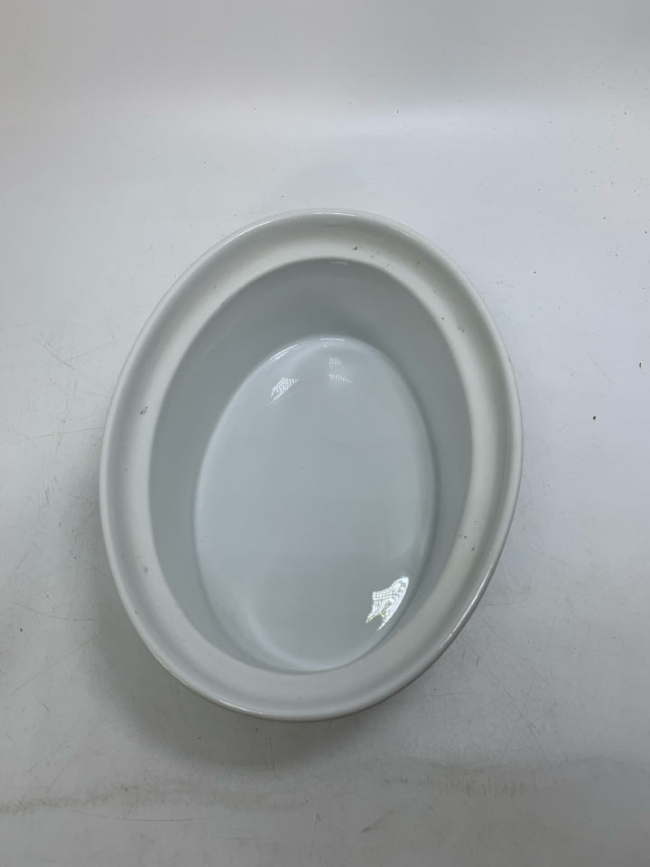 HEN ON NEST PORCELAIN SHAMROCK COVERED OVAL DISH MARCUS NOTLEY IRELAND.