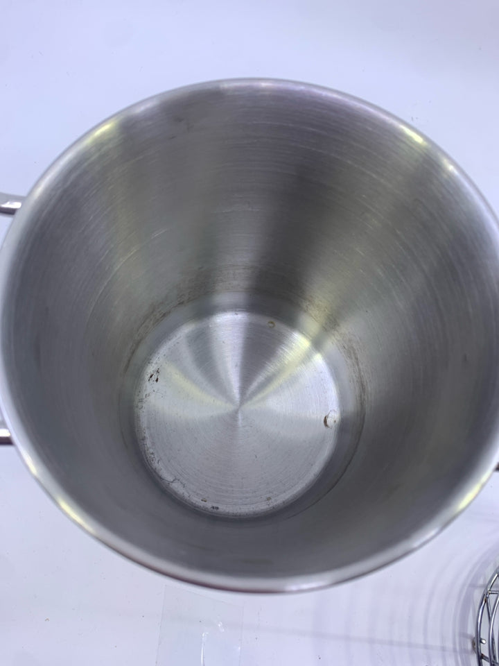 STAINLESS STEEL ASPARAGUS TALL POT.