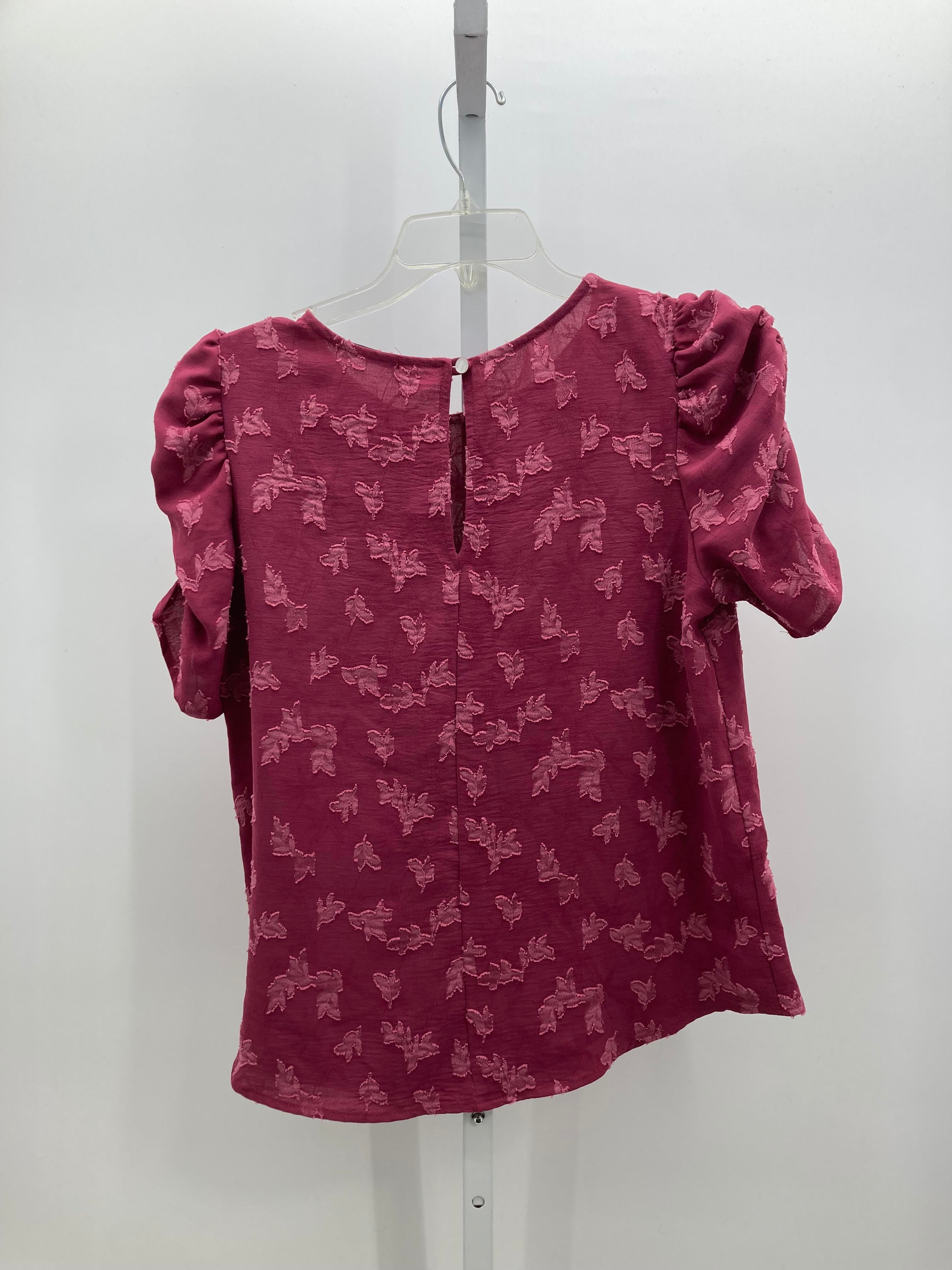 Size Medium Misses Short Sleeve Shirt