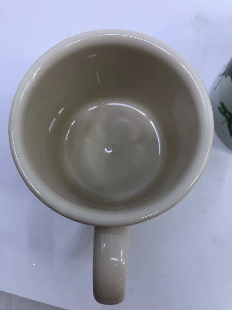 2 HEAVY REINDEER MUGS.