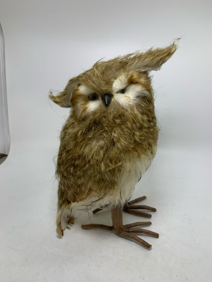 FAUX STANDING BARN OWL.