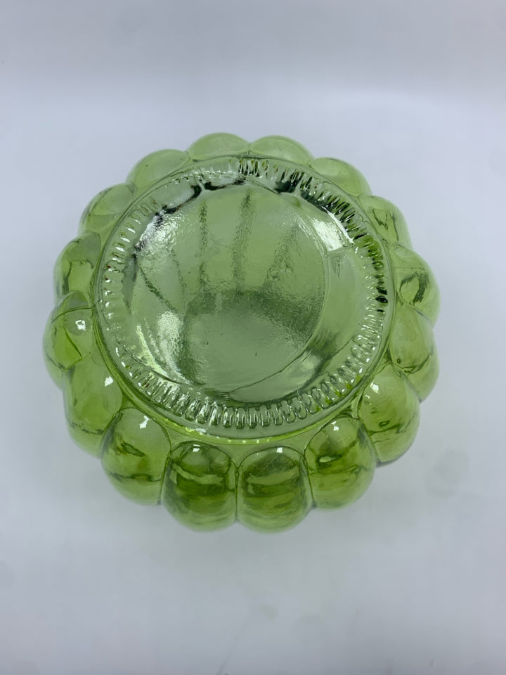 GREEN GLASS RIBBED VASE.