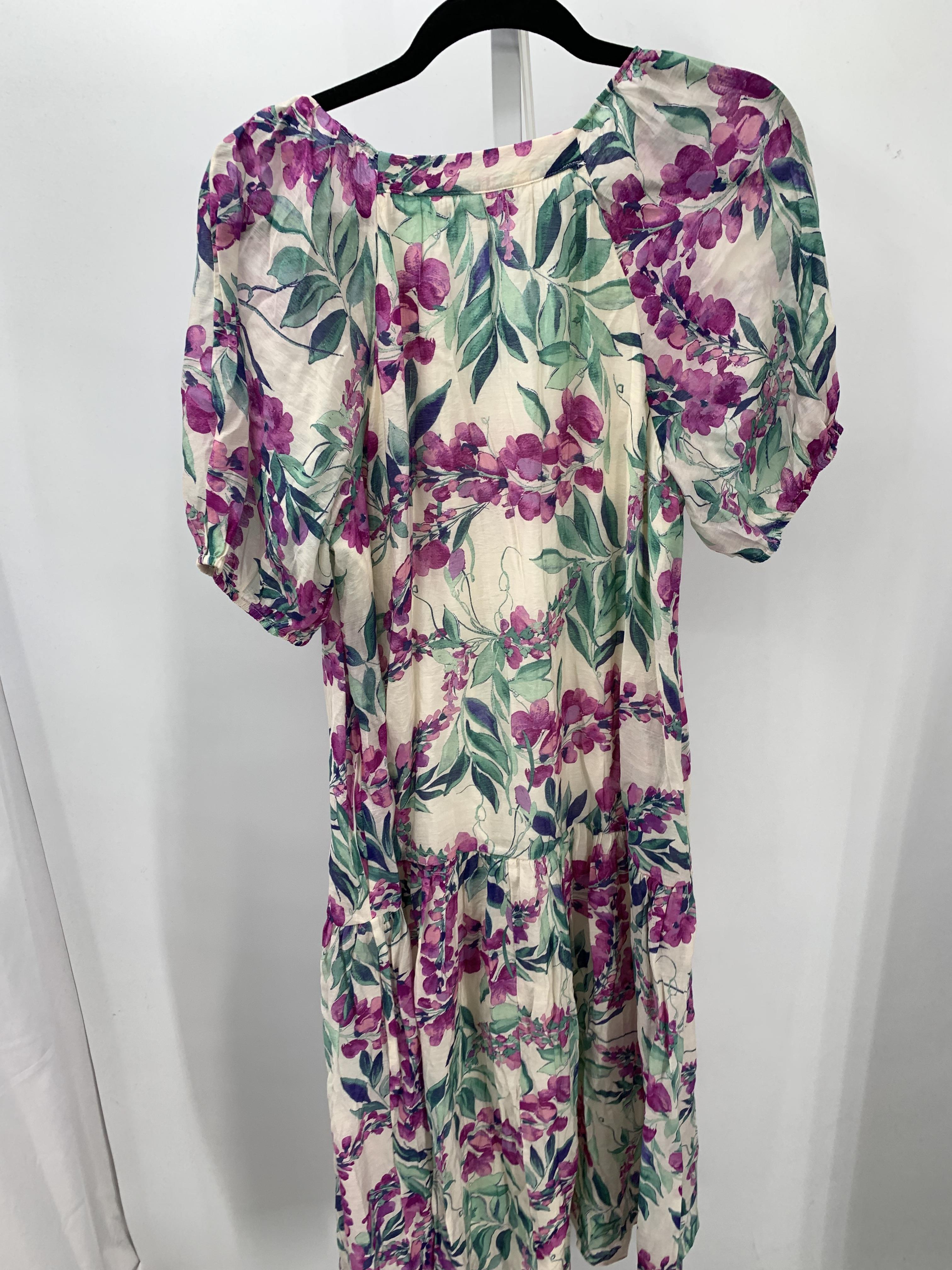 Size Medium Misses Short Sleeve Dress