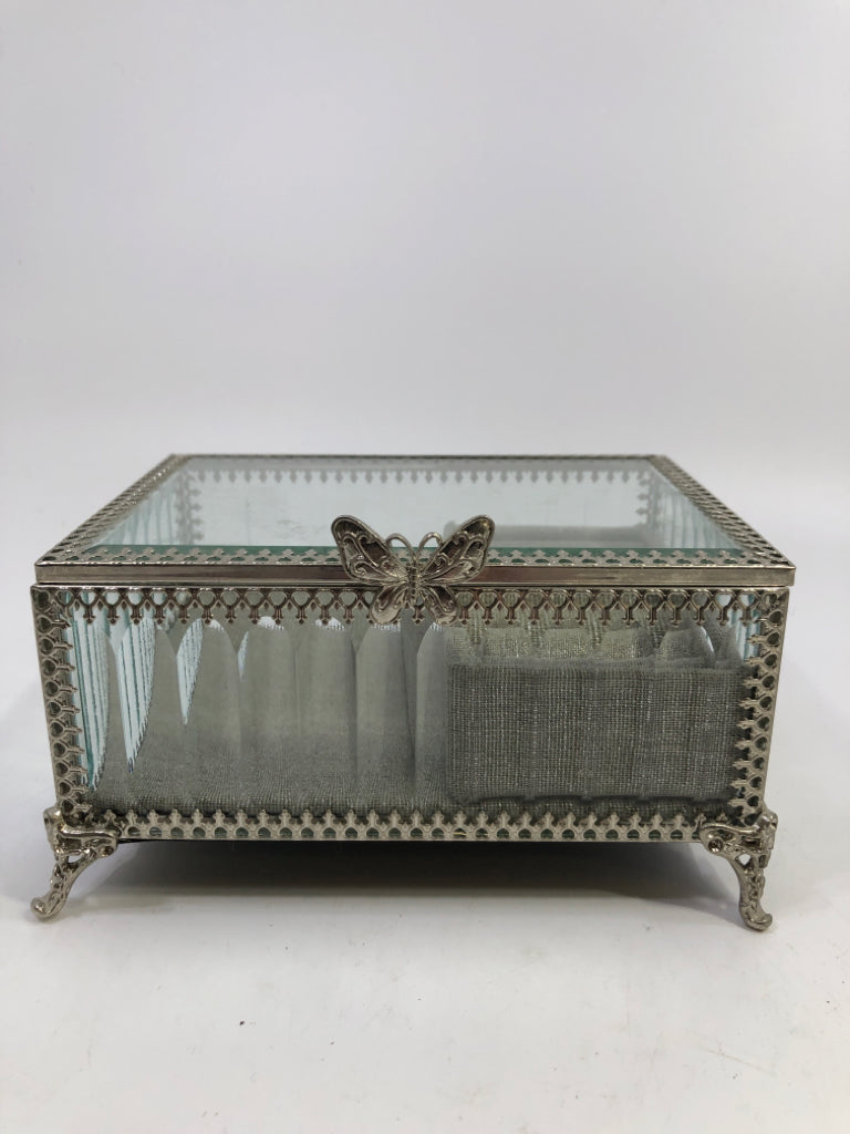 RACHEL ROY METAL FOOTED JEWELRY BOX W/ BUTTERFLY.
