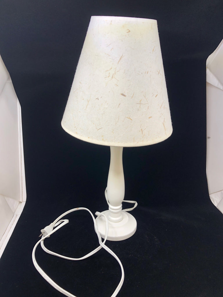 WHITE WOOD LAMP TAN SHADE.