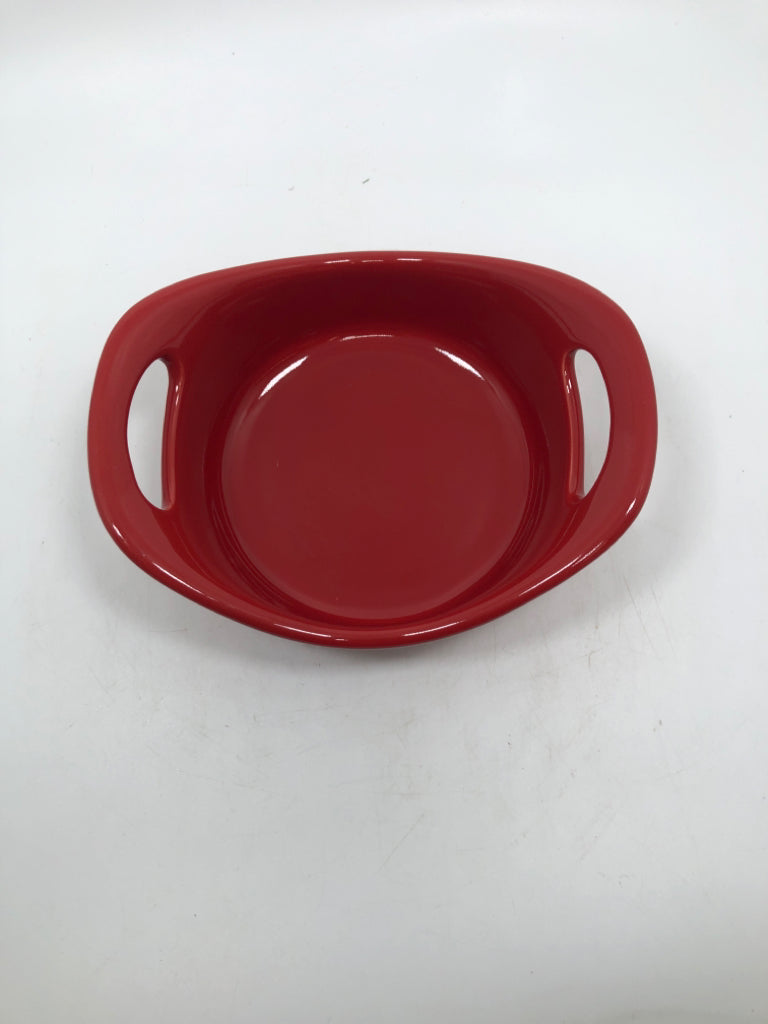 RACHEL RAY RED CASSEROLE DISH.