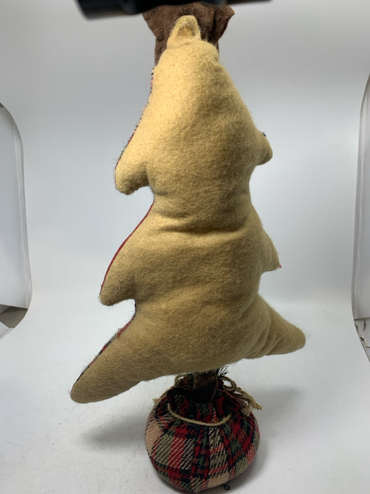 PRIMITIVE STYLE PLUSH FLETED PATCHWORK TREE W/ SANTA FACE IN CENTER.