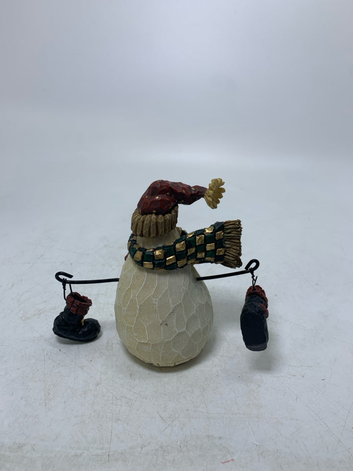 RESIN SNOWMAN HOLDING BOOTS " BURT JR BUNDLE UP" CARVERS CHOICE.