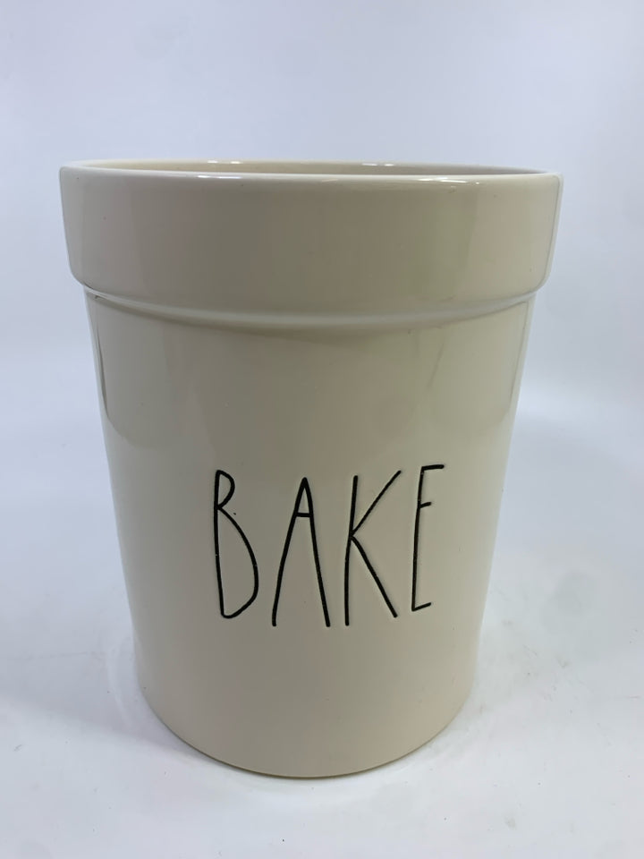 "BAKE" UTENSIL HOLDER.