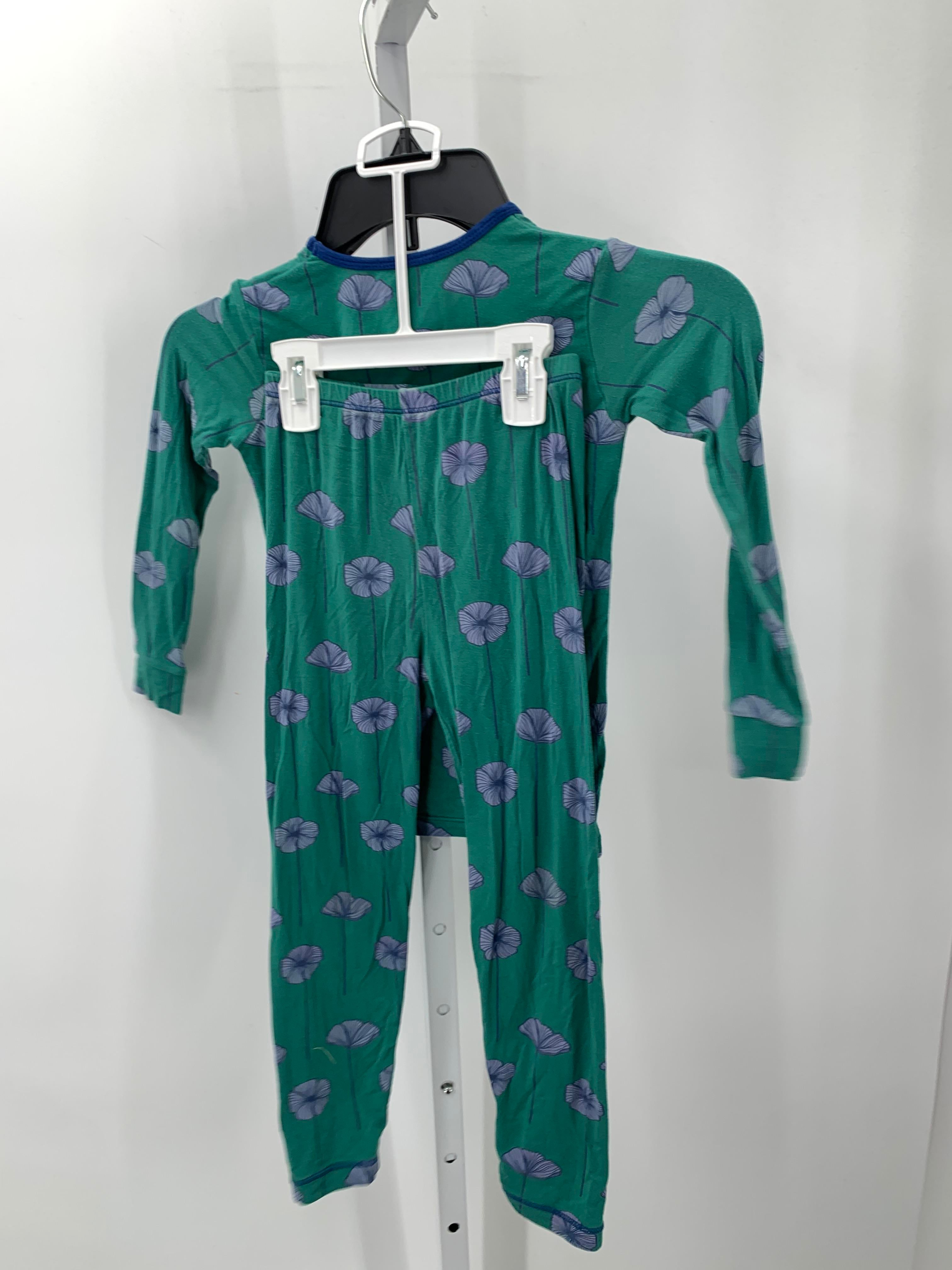Size 6 Girls Pajamas