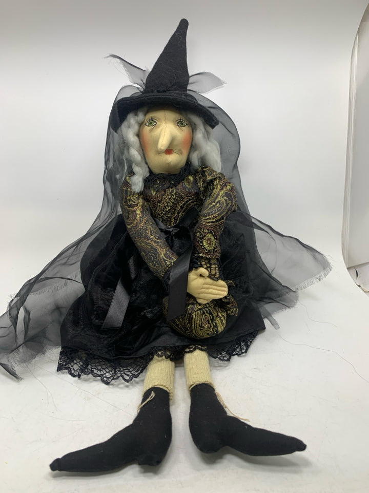 PLUSH WITCH SHELF SITTER.