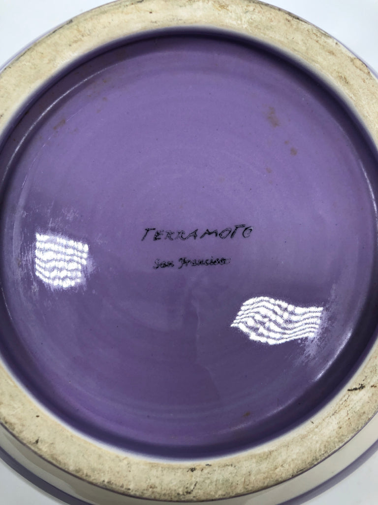 WHITE/PURPLE CERAMIC MIXING BOWL.