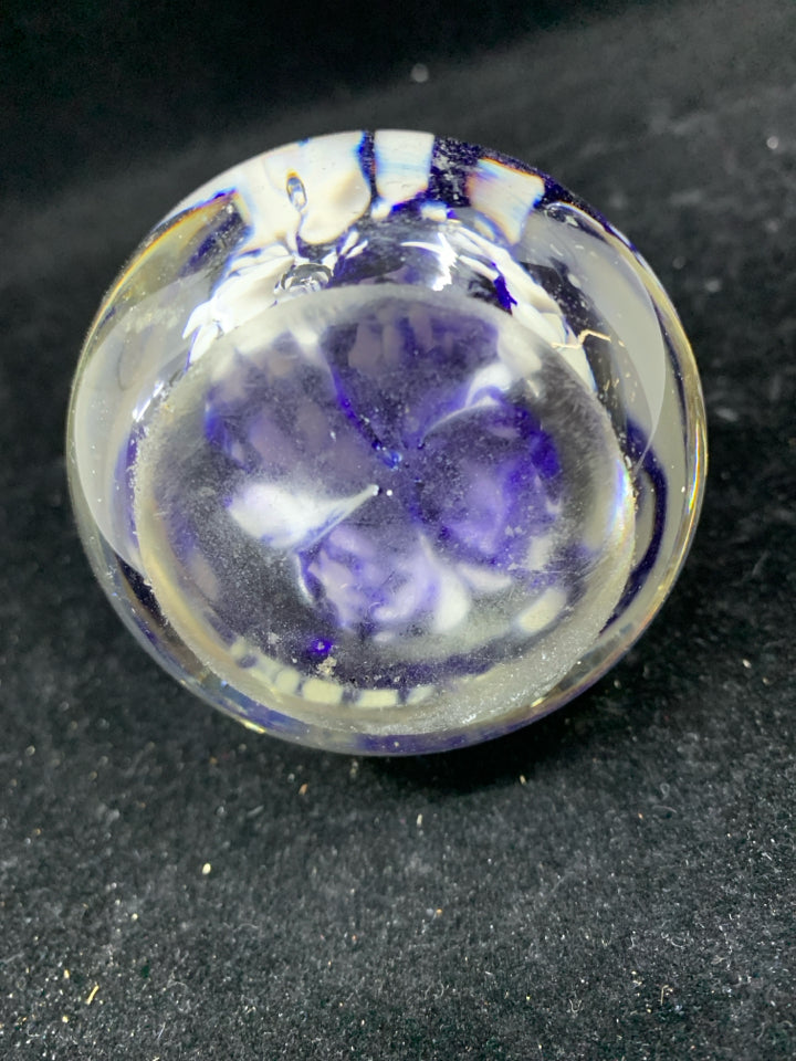 SMALL CLEAR GLASS BLUE/WHITE SWIRL INSIDE PAPERWEIGHT.