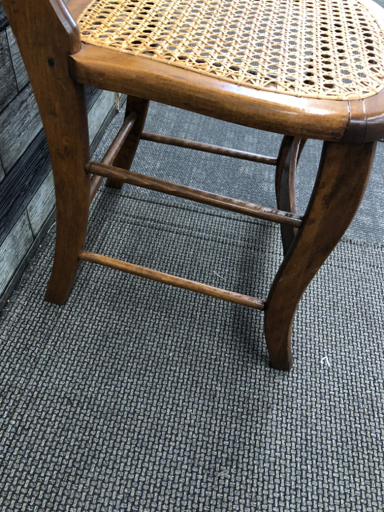 VINTAGE STYLE WOODEN CANE CHAIR.