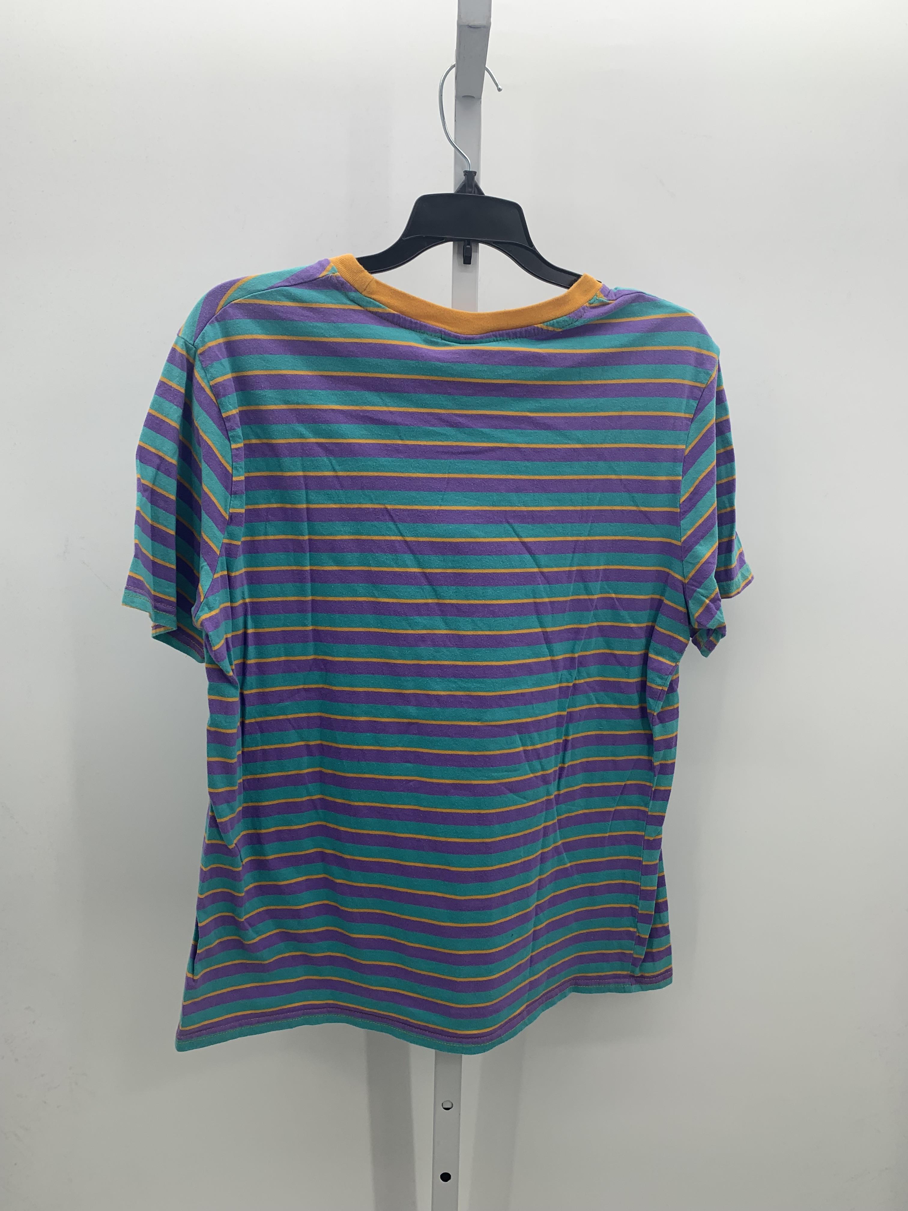 Size Large Juniors Short Sleeve Shirt