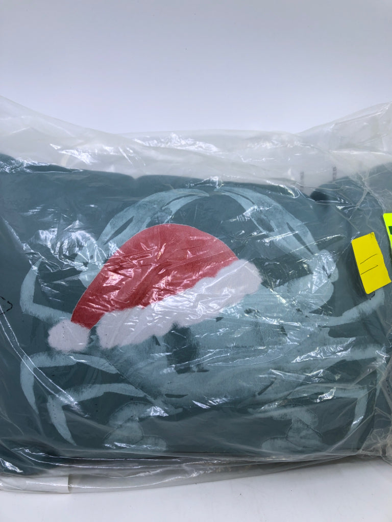 NIP CHRISTMAS CRAB PILLOW.