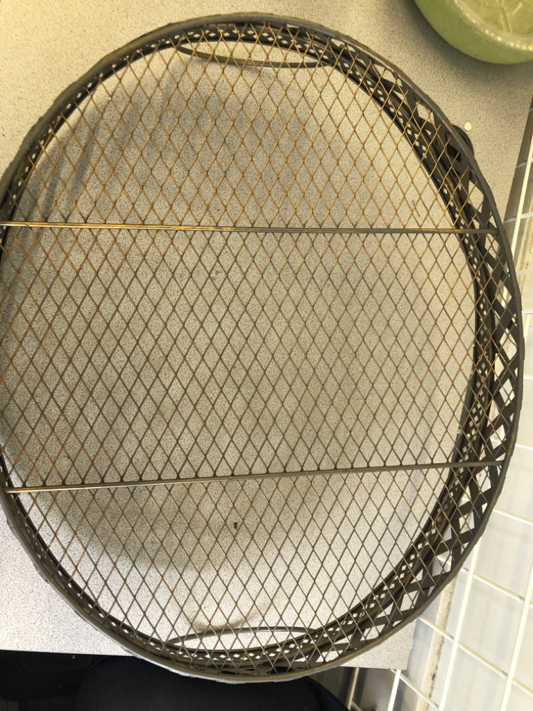 LARGE OVAL METAL BASKET W/ HANDLES.