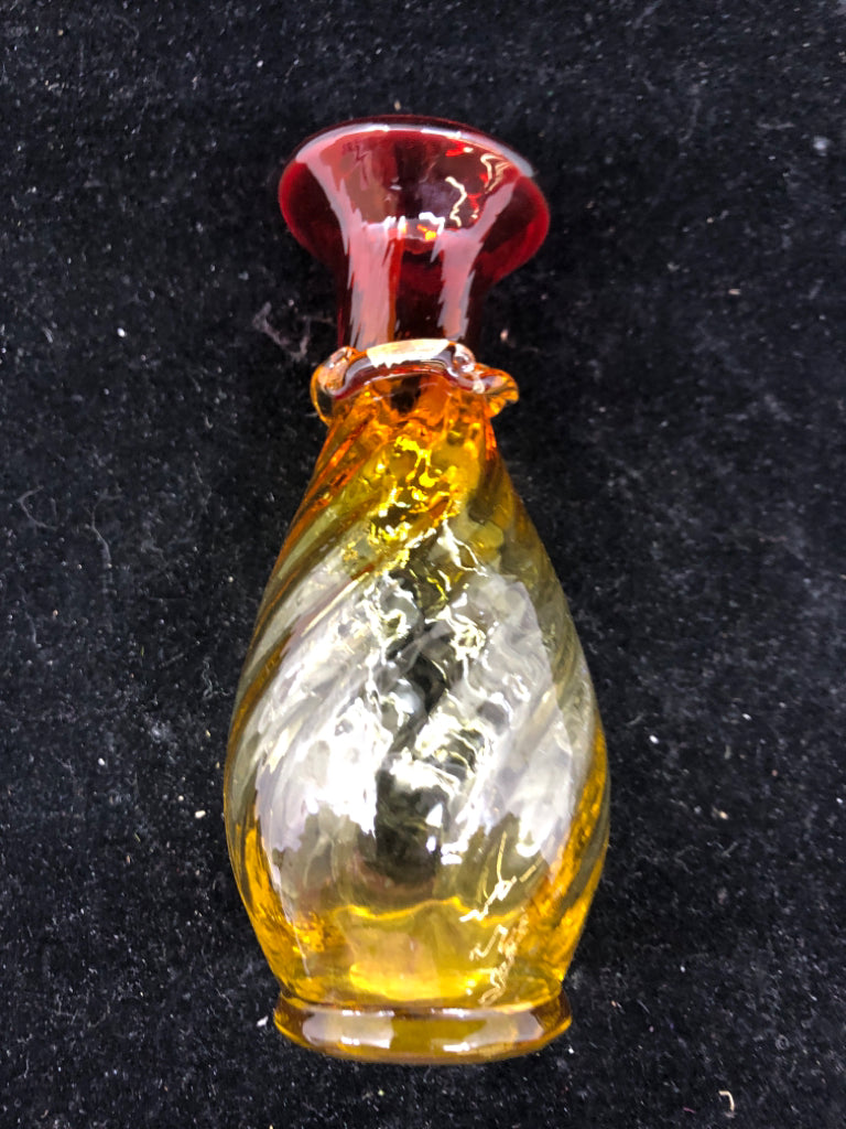 RED AND YELLOW GLASS VASE.