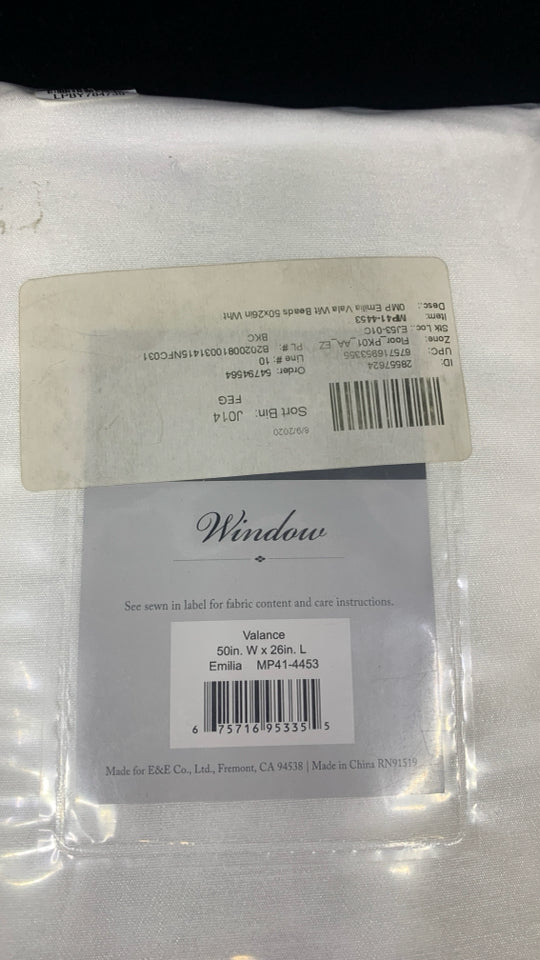 NIP WHITE WINDOW VALANCE W/BEADS.