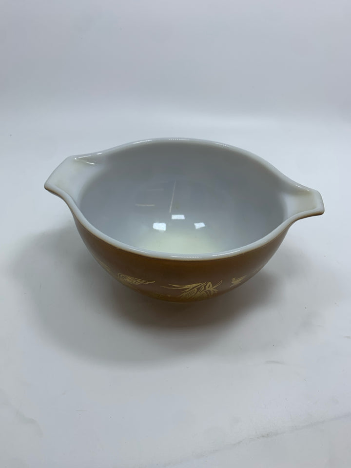 VTG PYREX EARLY AMERICA MIXING BOWL.