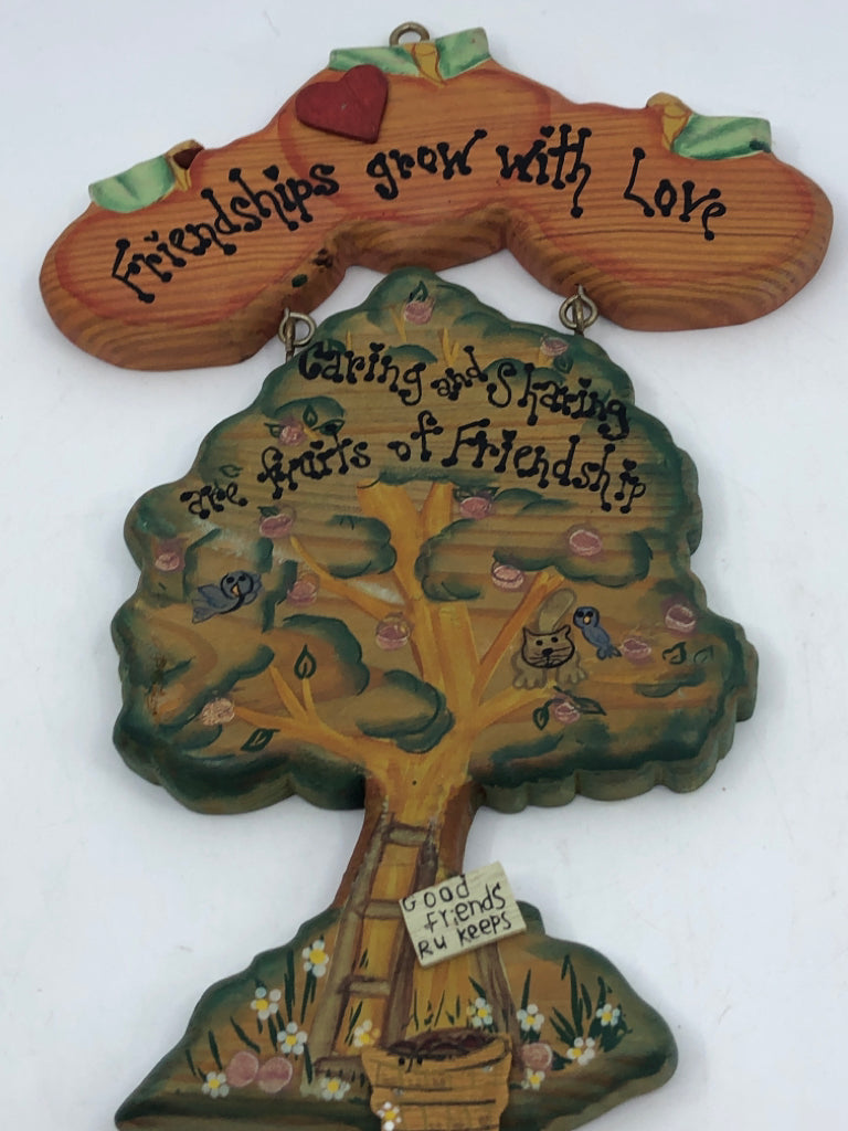 FRIENDSHIPS GROW - TREE WALL HANGING.