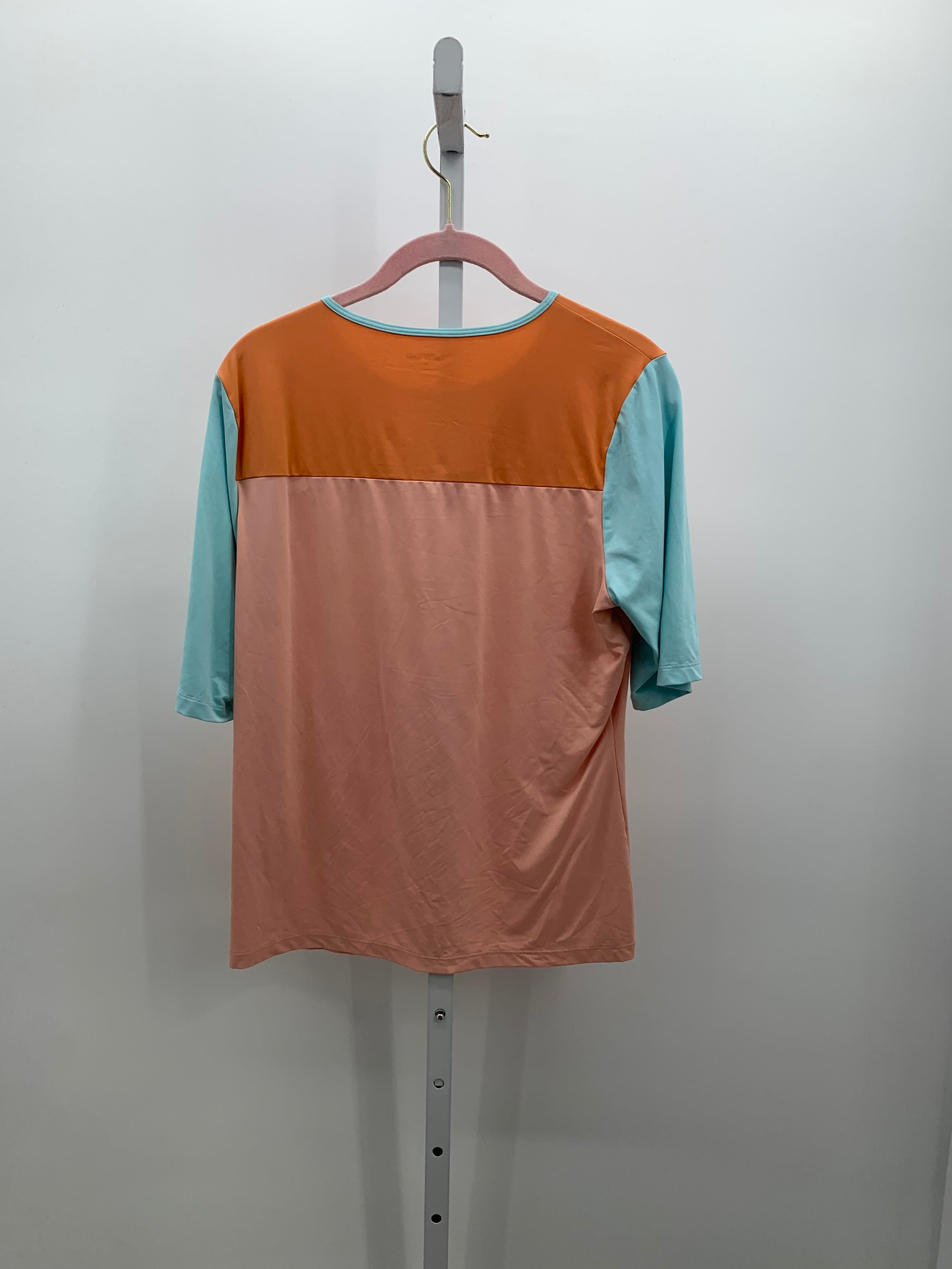 Lands End Size Medium Misses Short Sleeve Shirt