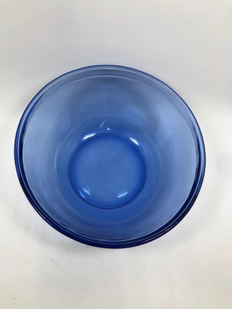 COBALT BLUE ANCHOR HOCKING MIXING BOWL.