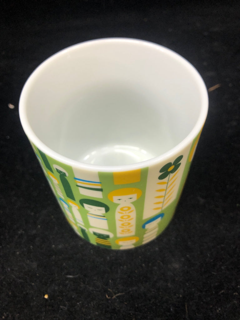 GREEN LITTLE GIRLS FACE MUG.