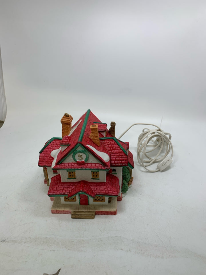 VTG CHRISTMAS VILLAGE SANTA CLAUS LIGHTED HOUSE LEMAN DICKENSVALE 1993.
