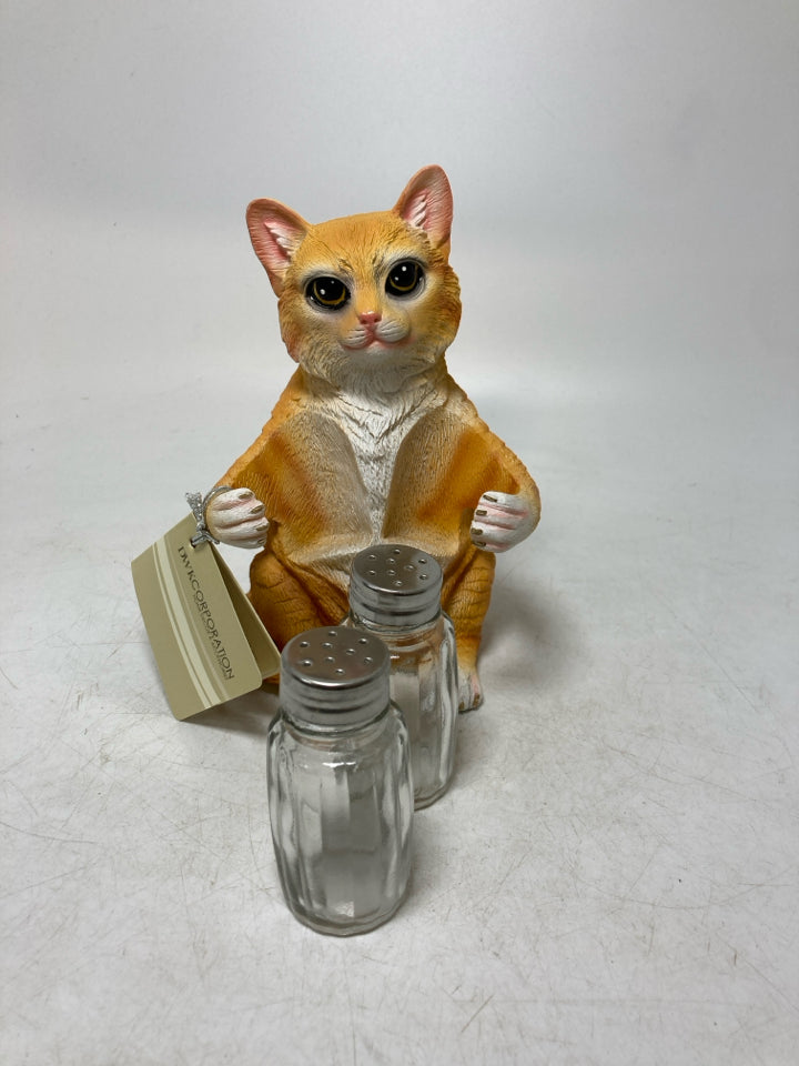 RESIN ORANGE CAT HOLDING SALT/PEPPER SHAKERS NWT.