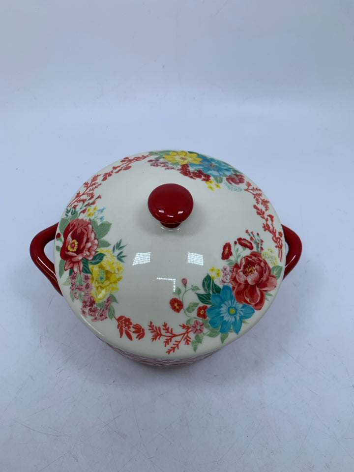 SMALL FLORAL BAKING DISH DOUBLE HANDLE W/ LID.