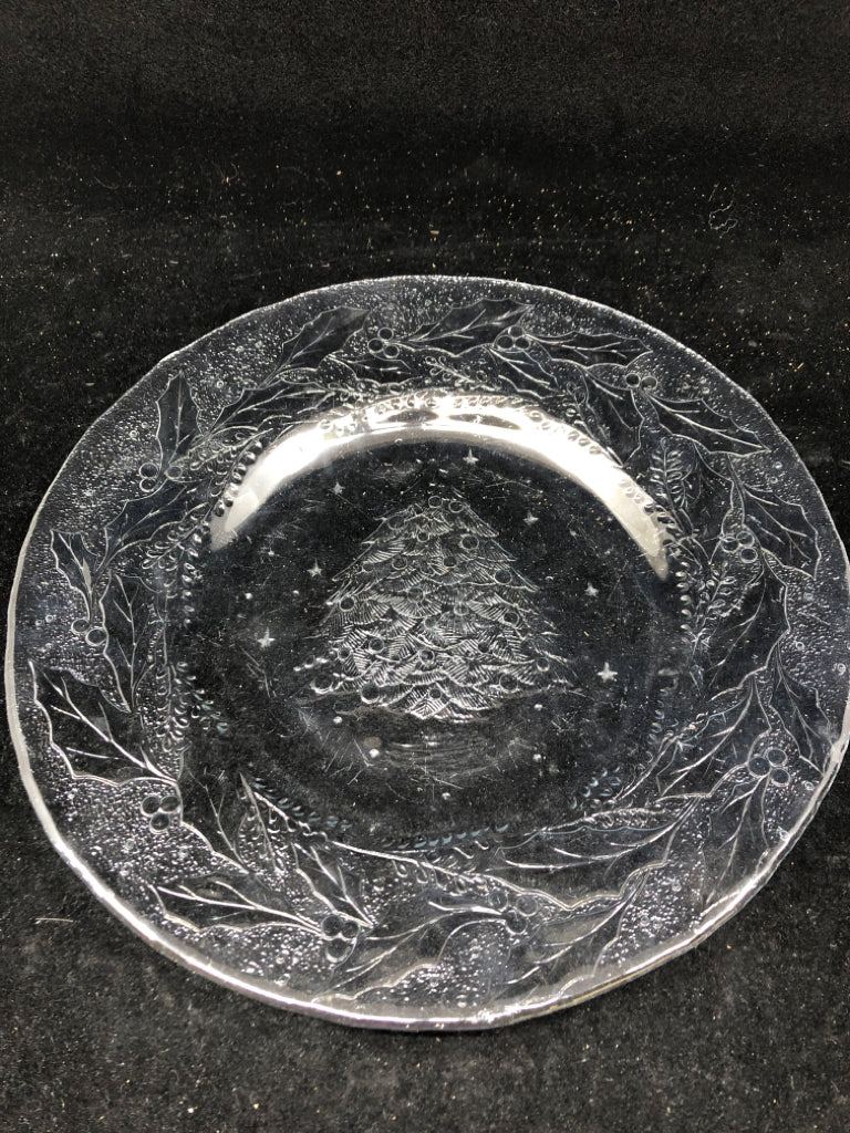 GLASS CHRISTMAS TREE PLATTER.
