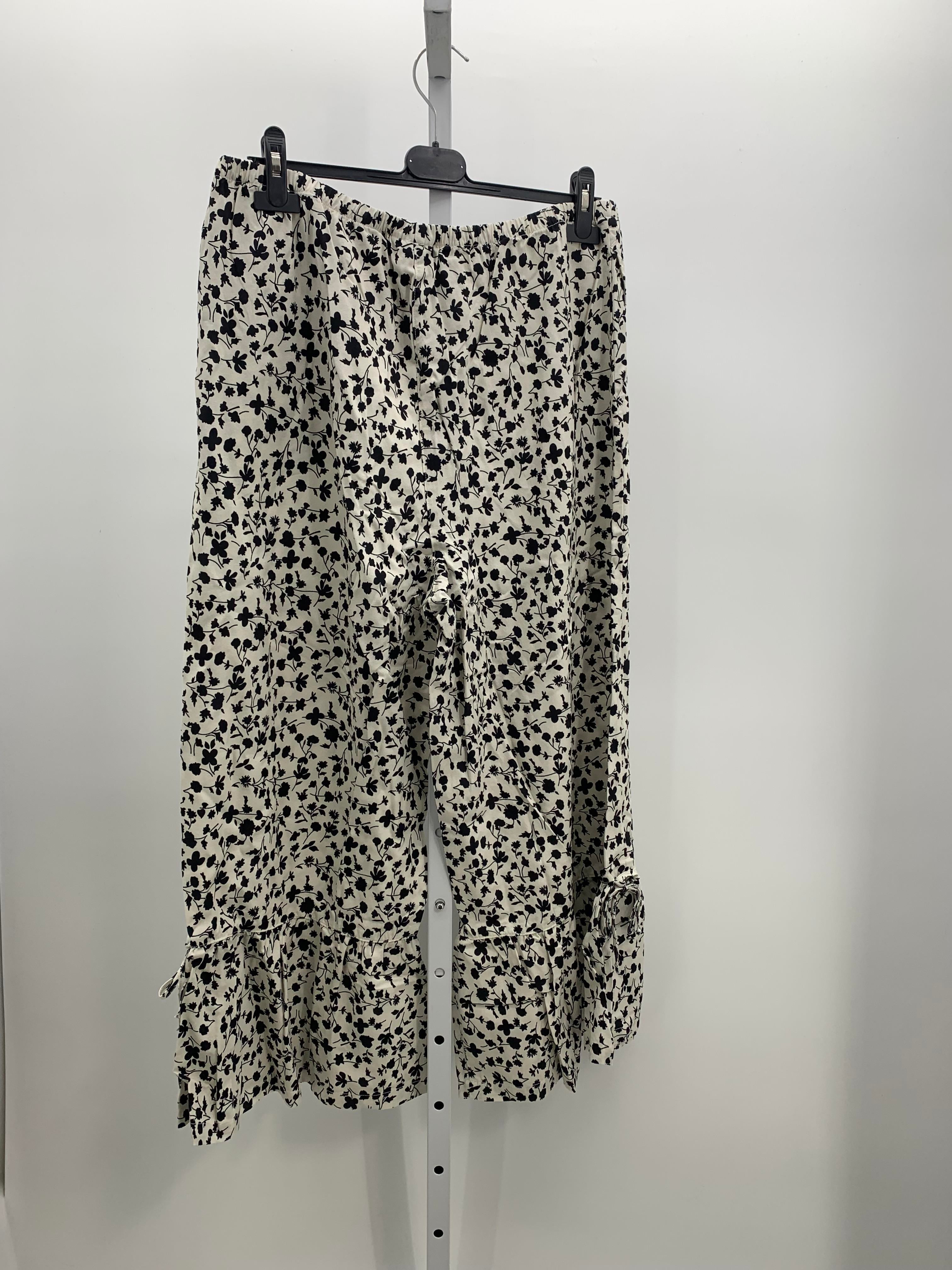 Size Large Misses Capri Pants
